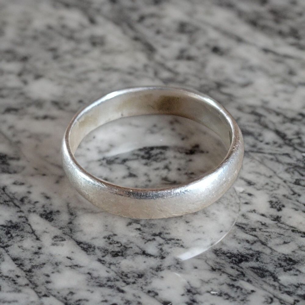 925 sterling silver wedding band ring size 7.5